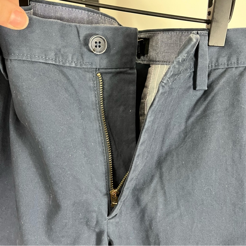 Banana Republic Aiden Slim-Fit Shorts Size 30 - Picture 4 of 5